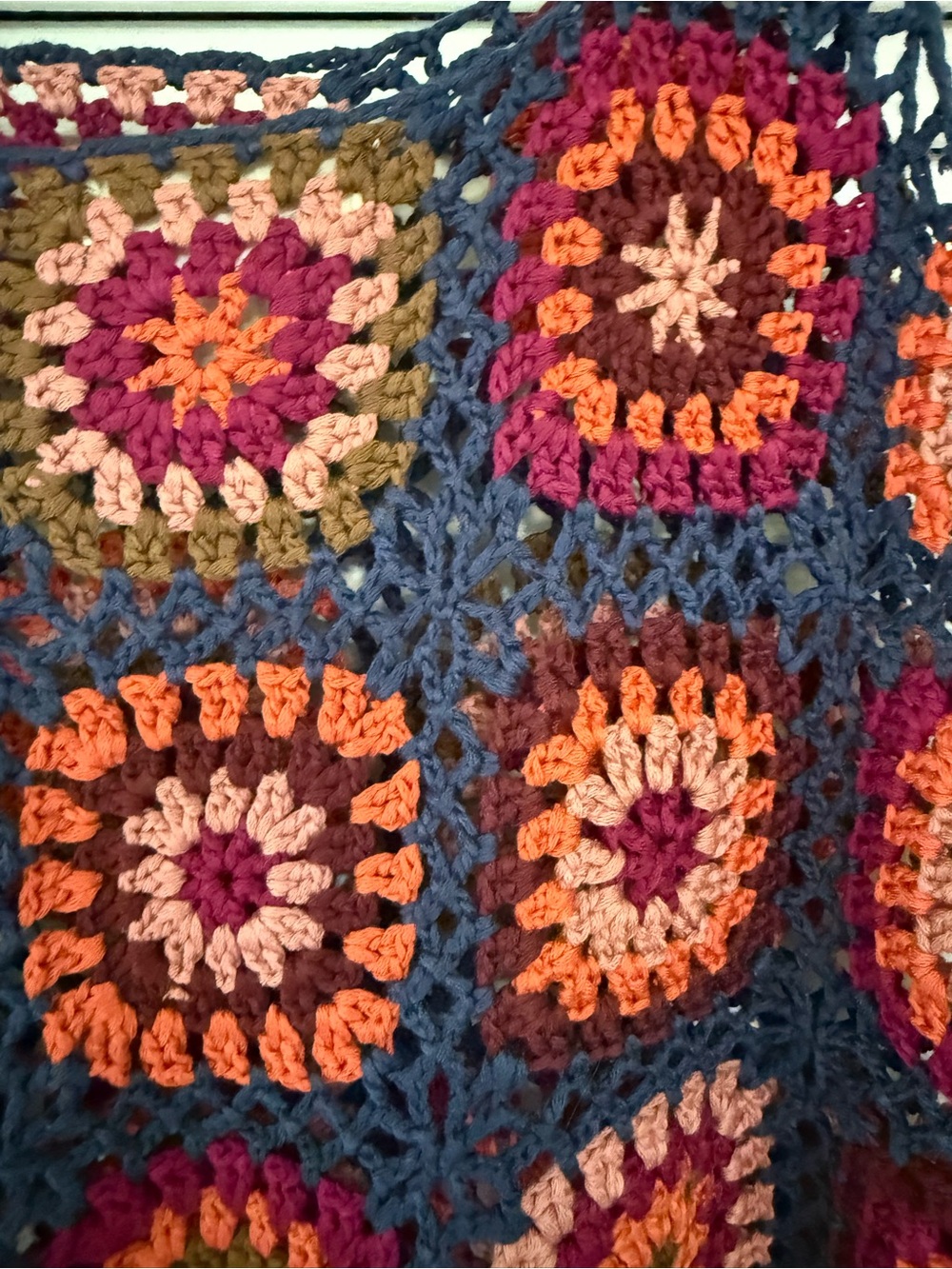 NATURAL LIFE Crochet Tank Top in Navy, Pink, Rust & Brown crop L/XL - Picture 4 of 5